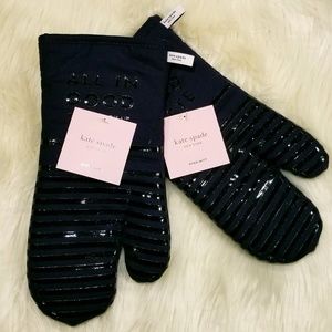 Kate Spade - Rare Navy "Diner Stripe" oven mitts